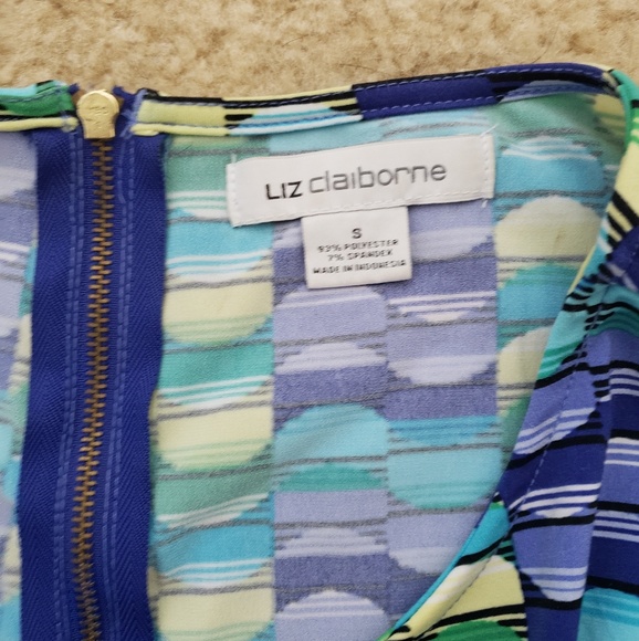 Dress - Picture 2 of 2